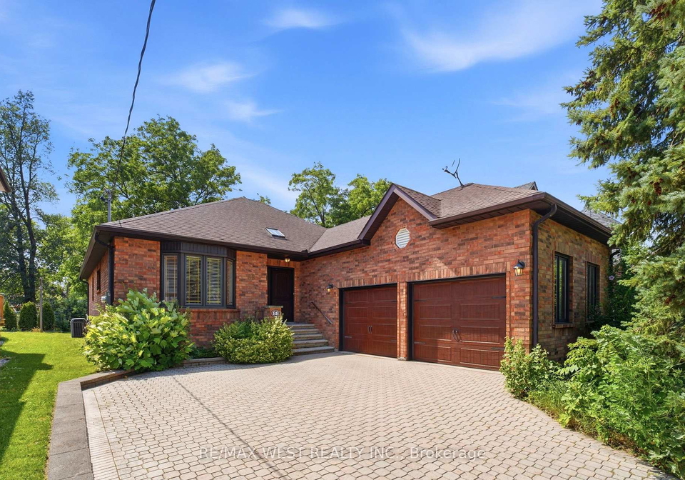 88-riverdale-drive-toronto-etobicoke-ontario-w13588710