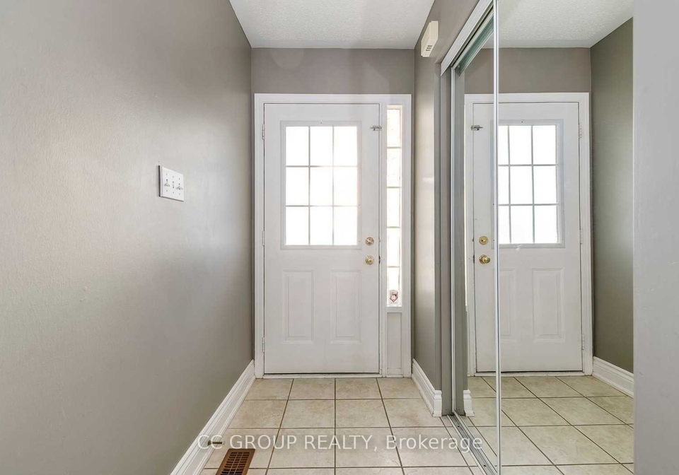 2153-baronwood-drive-oakville-ontario-w13588714