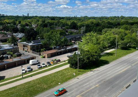 4010-eglinton-avenue-w-toronto-etobicoke-ontario-w13588810