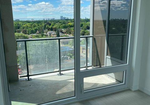 4010-eglinton-avenue-w-toronto-etobicoke-ontario-w13588810