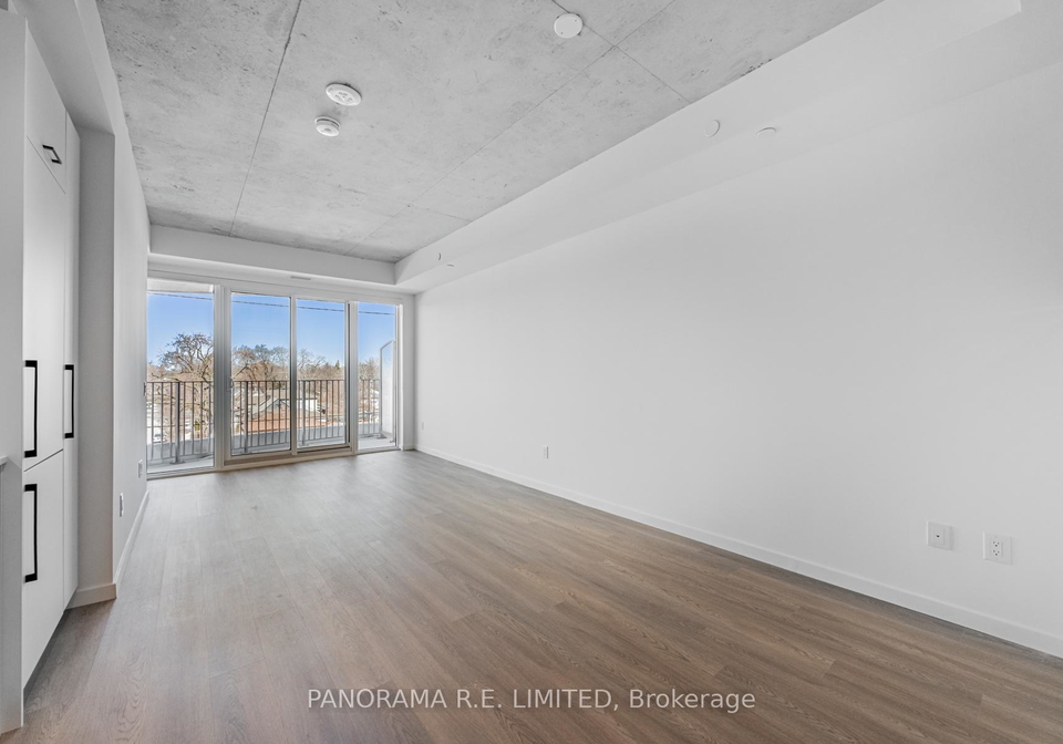 689-the-queensway-toronto-etobicoke-ontario-w13589098