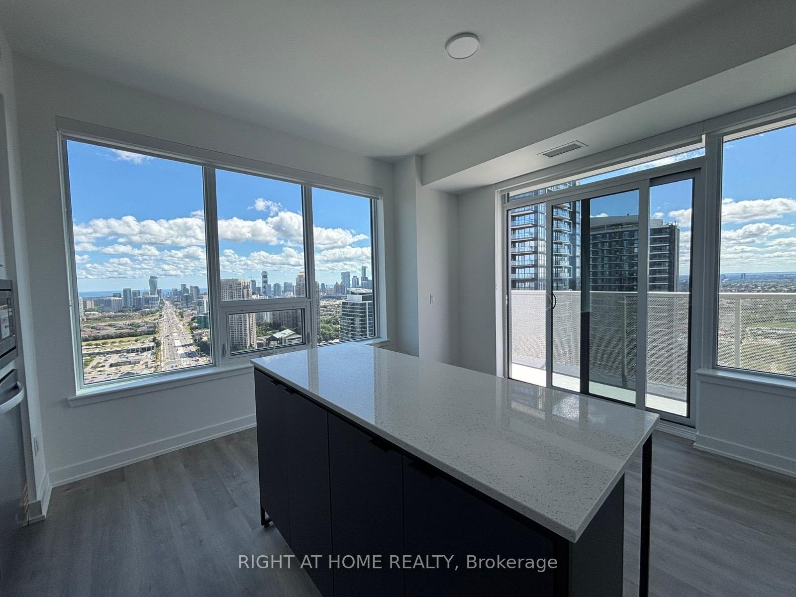 5105-hurontario-street-mississauga-ontario-w13589200