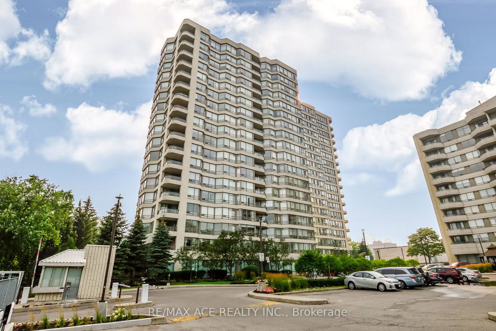 75-king-street-e-mississauga-ontario-w13589298