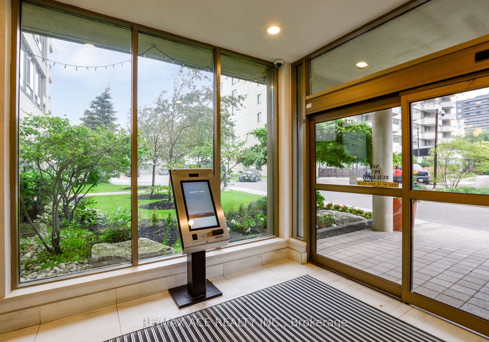 75-king-street-e-mississauga-ontario-w13589298