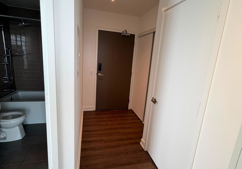 448-burnhamthorpe-road-w-mississauga-ontario-w13589372