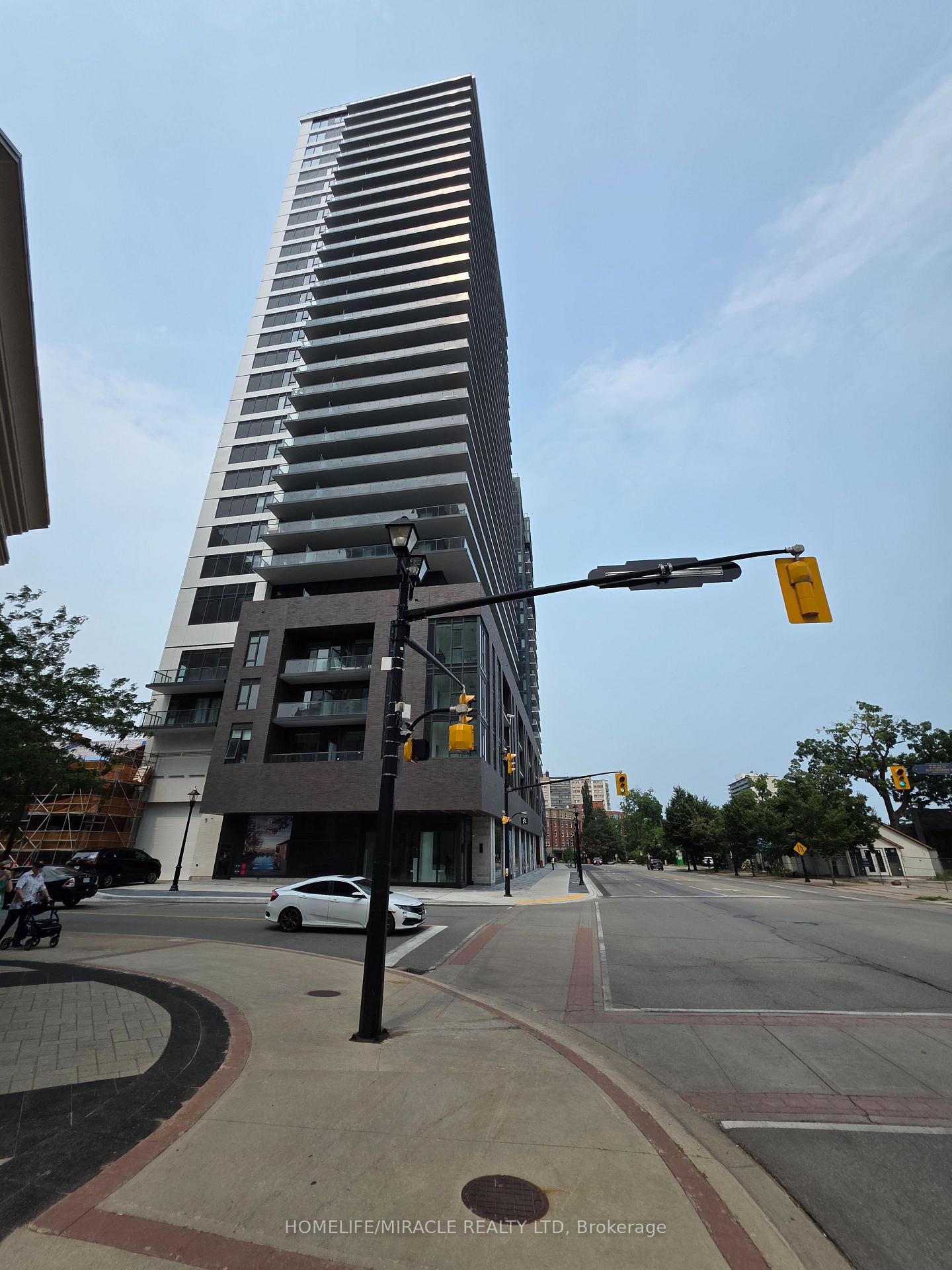 2075-lakeshore-road-burlington-ontario-w13589670