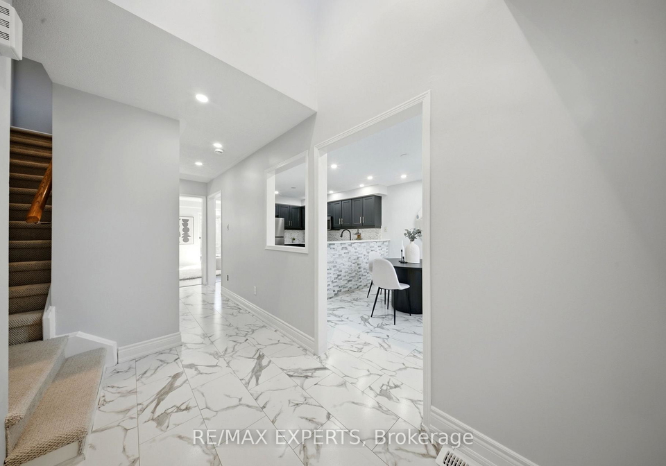 5910-greensboro-drive-mississauga-ontario-w13590100