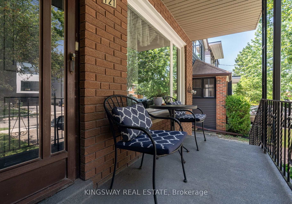 121-lake-crescent-toronto-etobicoke-ontario-w13590486