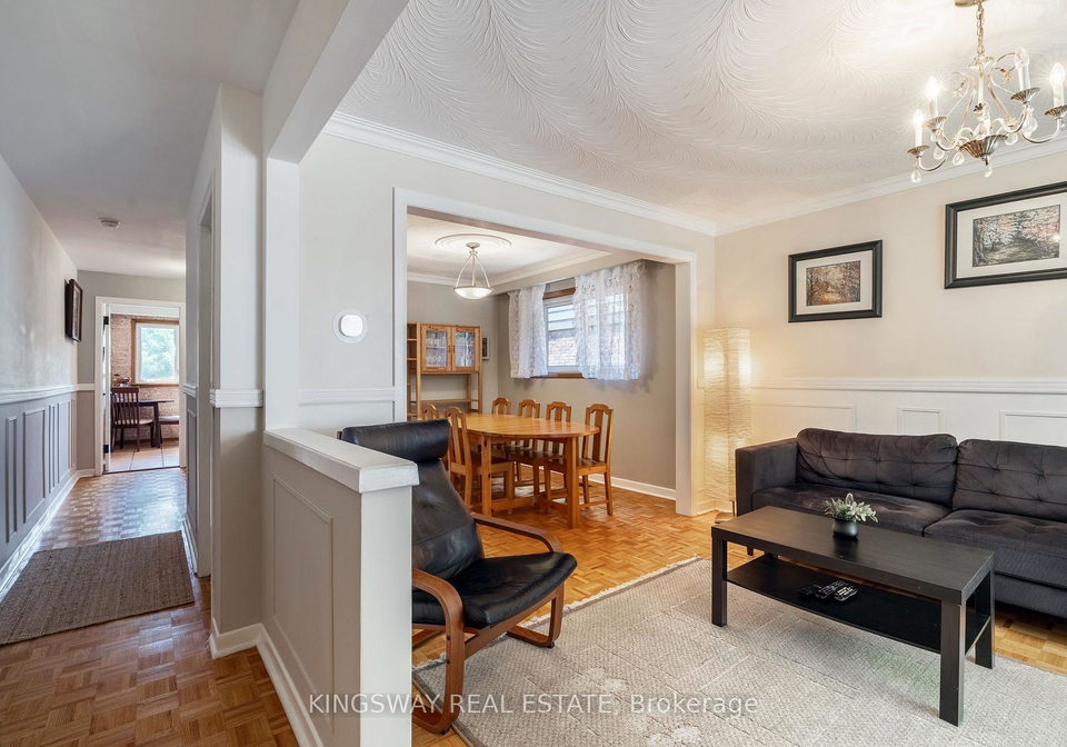 121-lake-crescent-toronto-etobicoke-ontario-w13590486