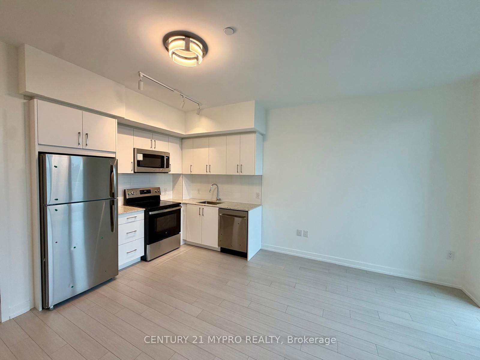 4010-eglinton-avenue-w-toronto-etobicoke-ontario-w13590568