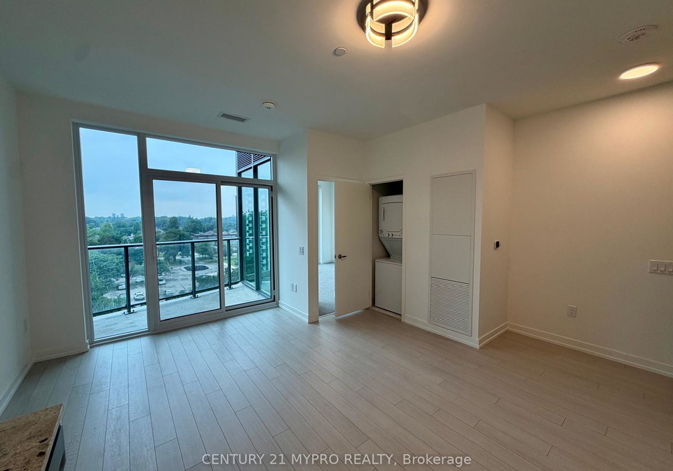 4010-eglinton-avenue-w-toronto-etobicoke-ontario-w13590568