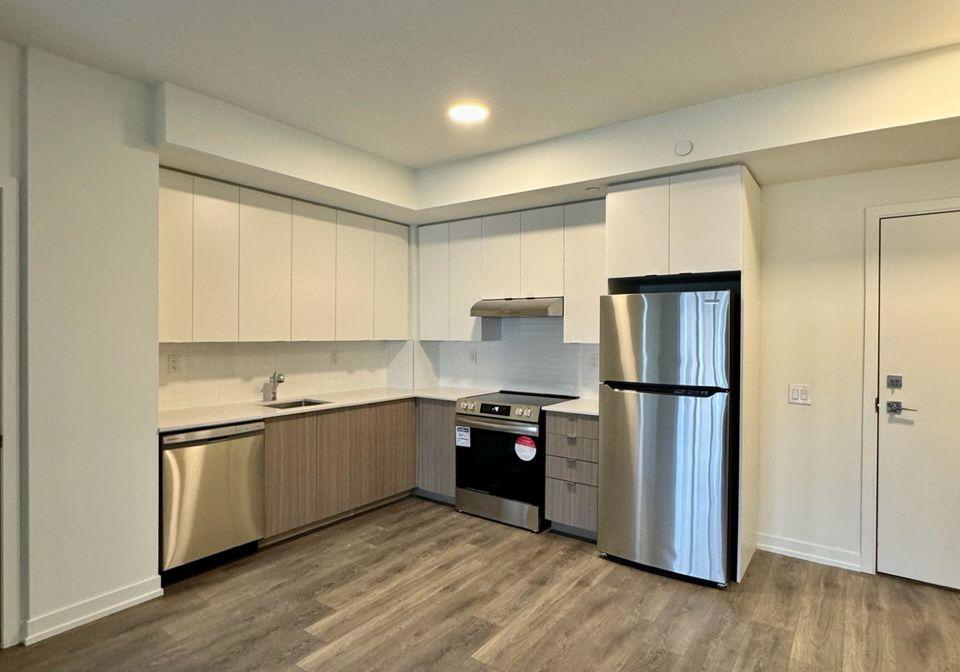 135-canon-jackson-drive-toronto-north-york-ontario-w13590658