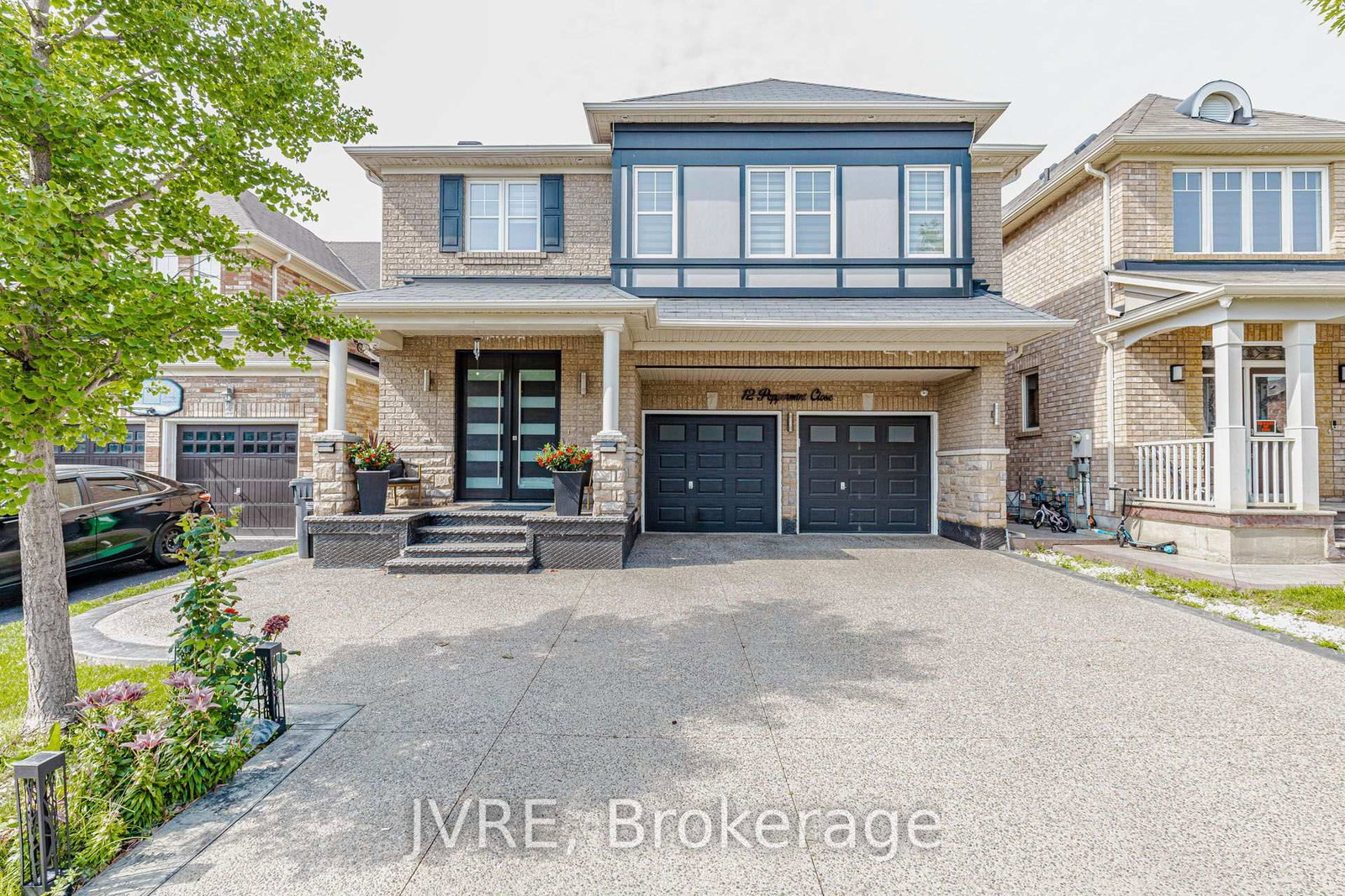 12-peppermint-close-brampton-ontario-w13590722
