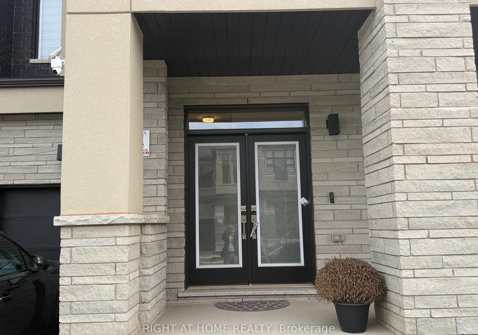 1187-dartmouth-crescent-oakville-ontario-w13590950
