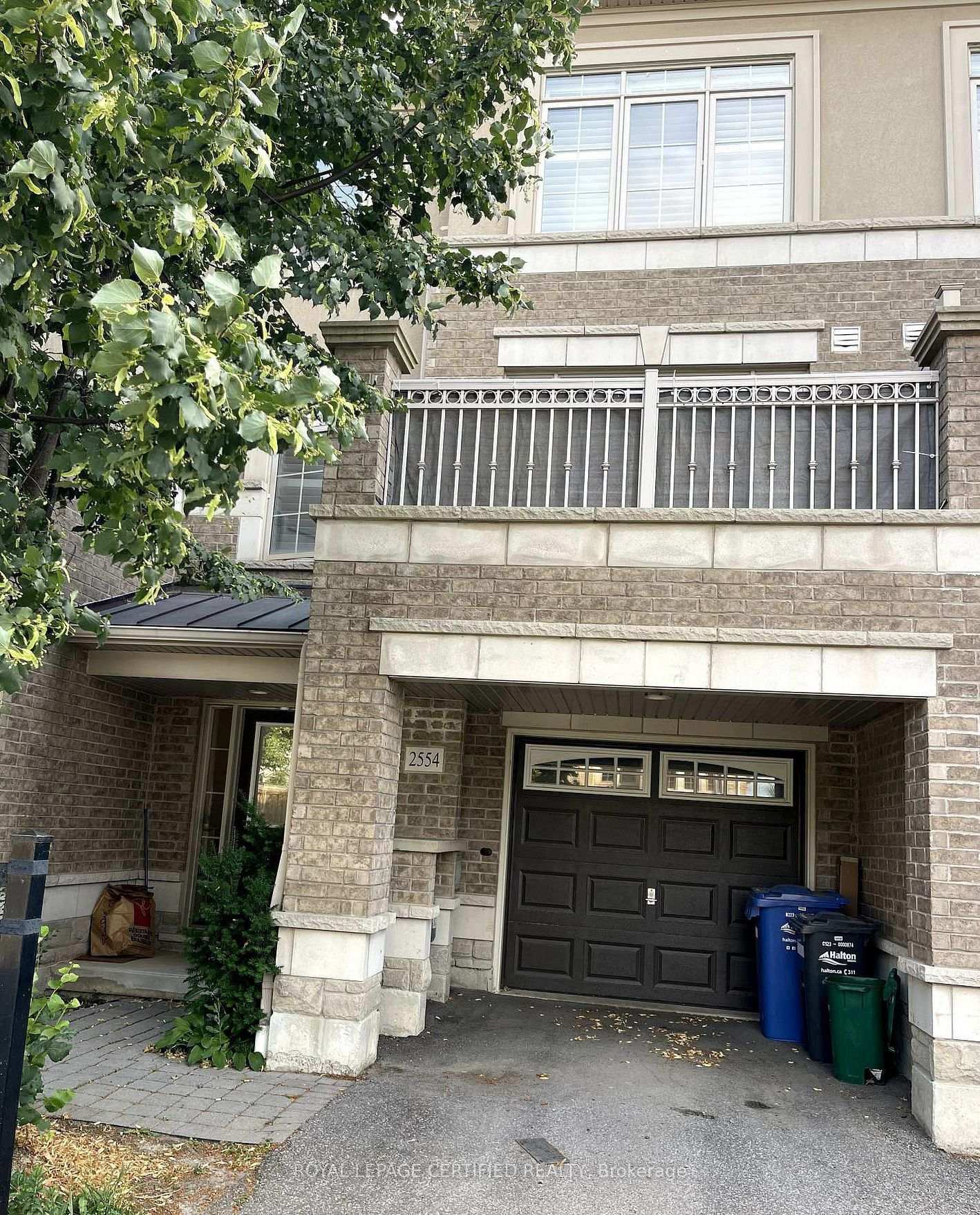 2554-grand-oak-trail-oakville-ontario-w13591054