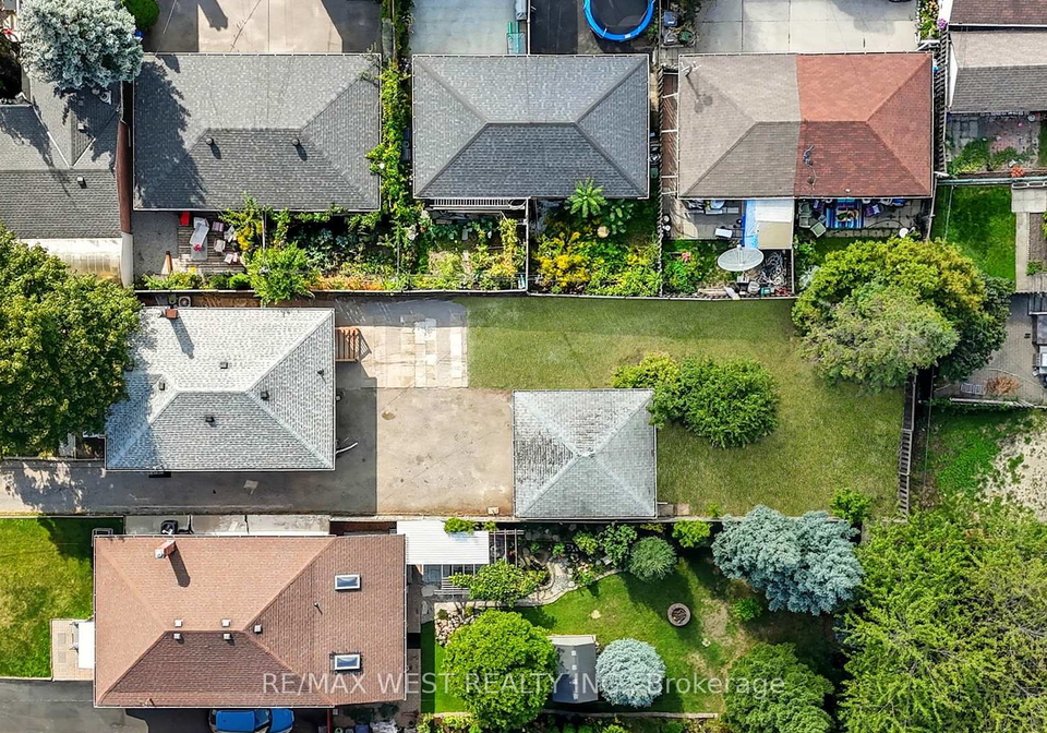 38-feltham-avenue-toronto-toronto-ontario-w13591136