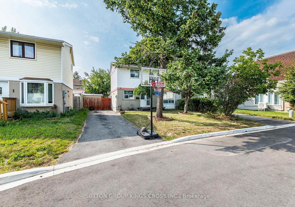 2-hemlark-court-brampton-ontario-w13591220