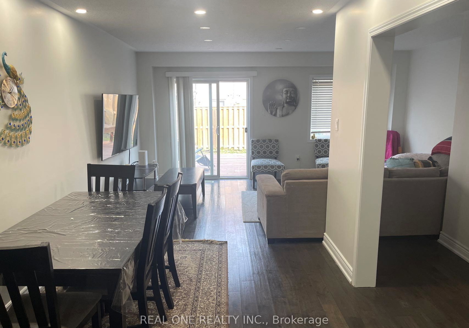 622-candlestick-circle-mississauga-ontario-w13591286