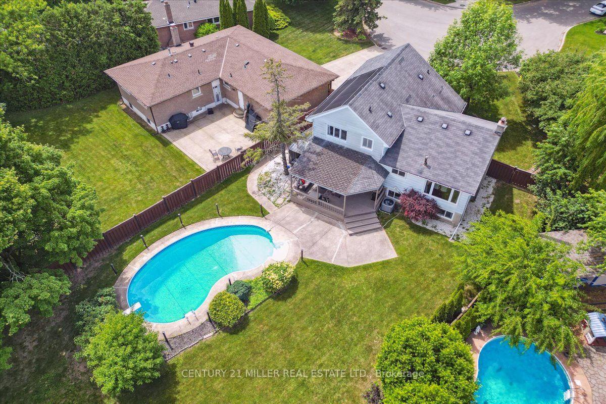 2442-woburn-crescent-oakville-ontario-w13591306