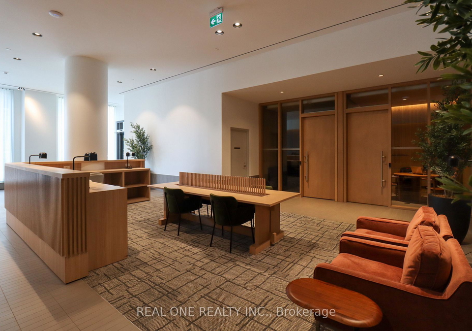 395-square-one-drive-mississauga-ontario-w13591346