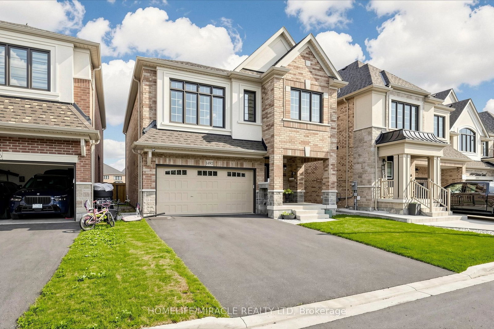 1492-kitchen-court-milton-ontario-w13591574