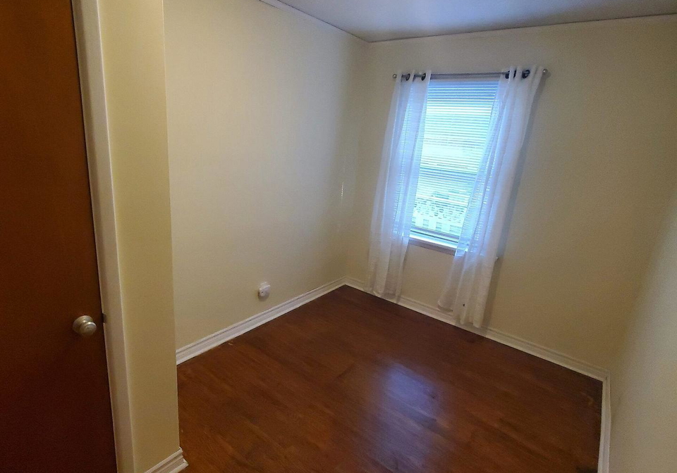 412-mountainview-drive-milton-ontario-w13591636