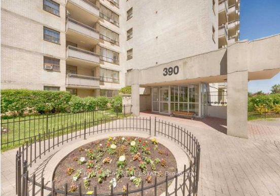 390-dixon-road-e-toronto-etobicoke-ontario-w13591656