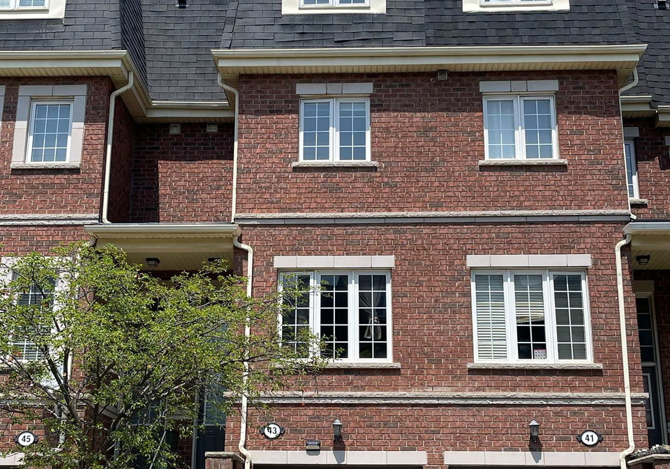 435-hensall-circle-mississauga-ontario-w13591730