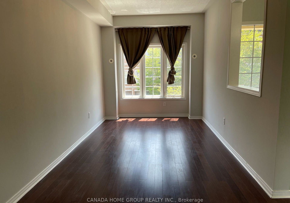 435-hensall-circle-mississauga-ontario-w13591730