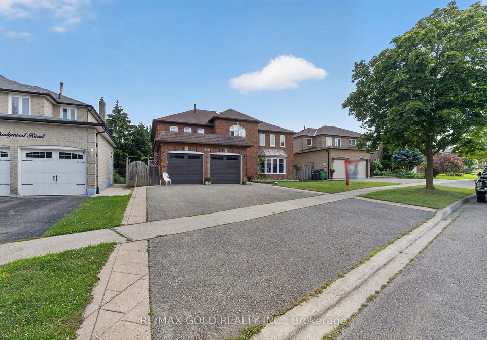40-shadywood-road-brampton-ontario-w13592384