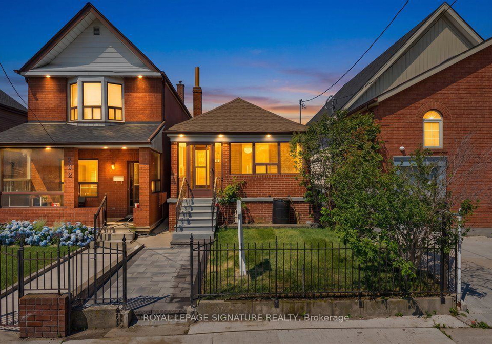 234-nairn-avenue-w-toronto-toronto-ontario-w13592422
