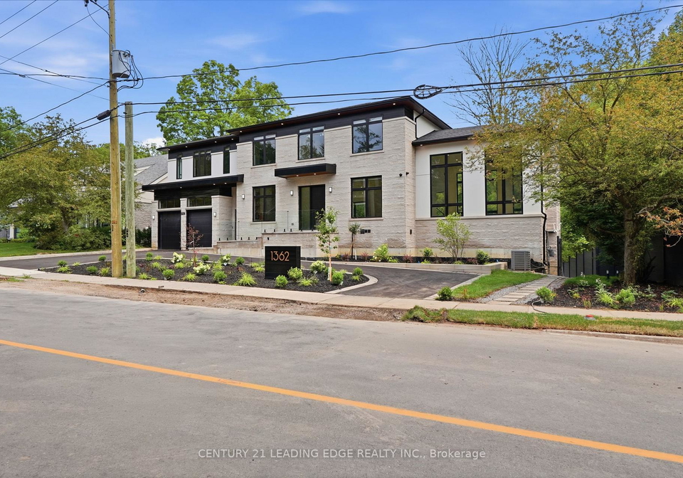 1362-devon-road-oakville-ontario-w13592480