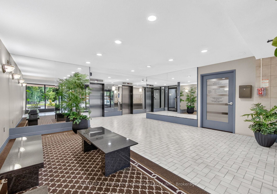 2825-islington-avenue-toronto-york-ontario-w13592594