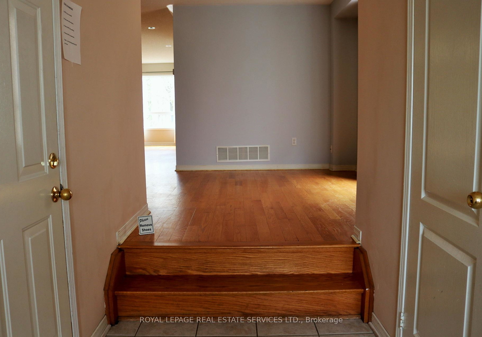 5163-preservation-circle-mississauga-ontario-w13592802