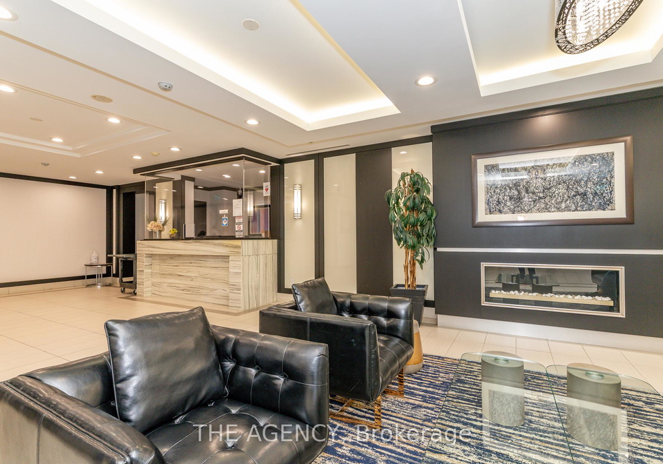 1070-sheppard-avenue-toronto-york-ontario-w13593350