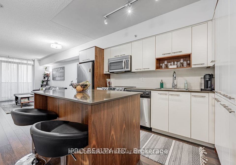5-valhalla-inn-road-toronto-etobicoke-ontario-w13593436