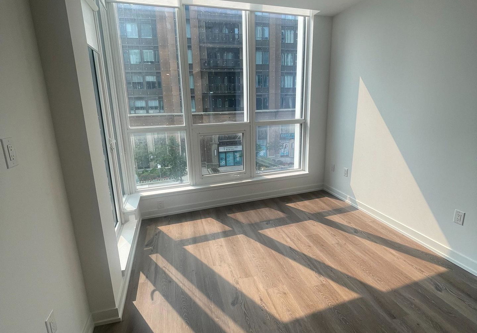 395-square-one-drive-mississauga-ontario-w13593462