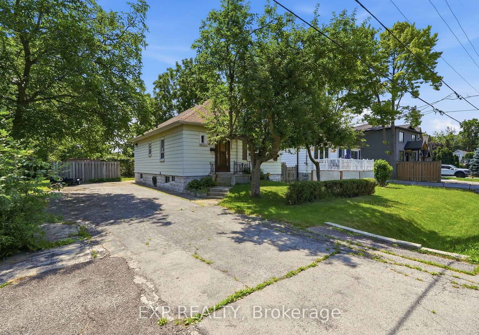 188-troy-street-mississauga-ontario-w13593596