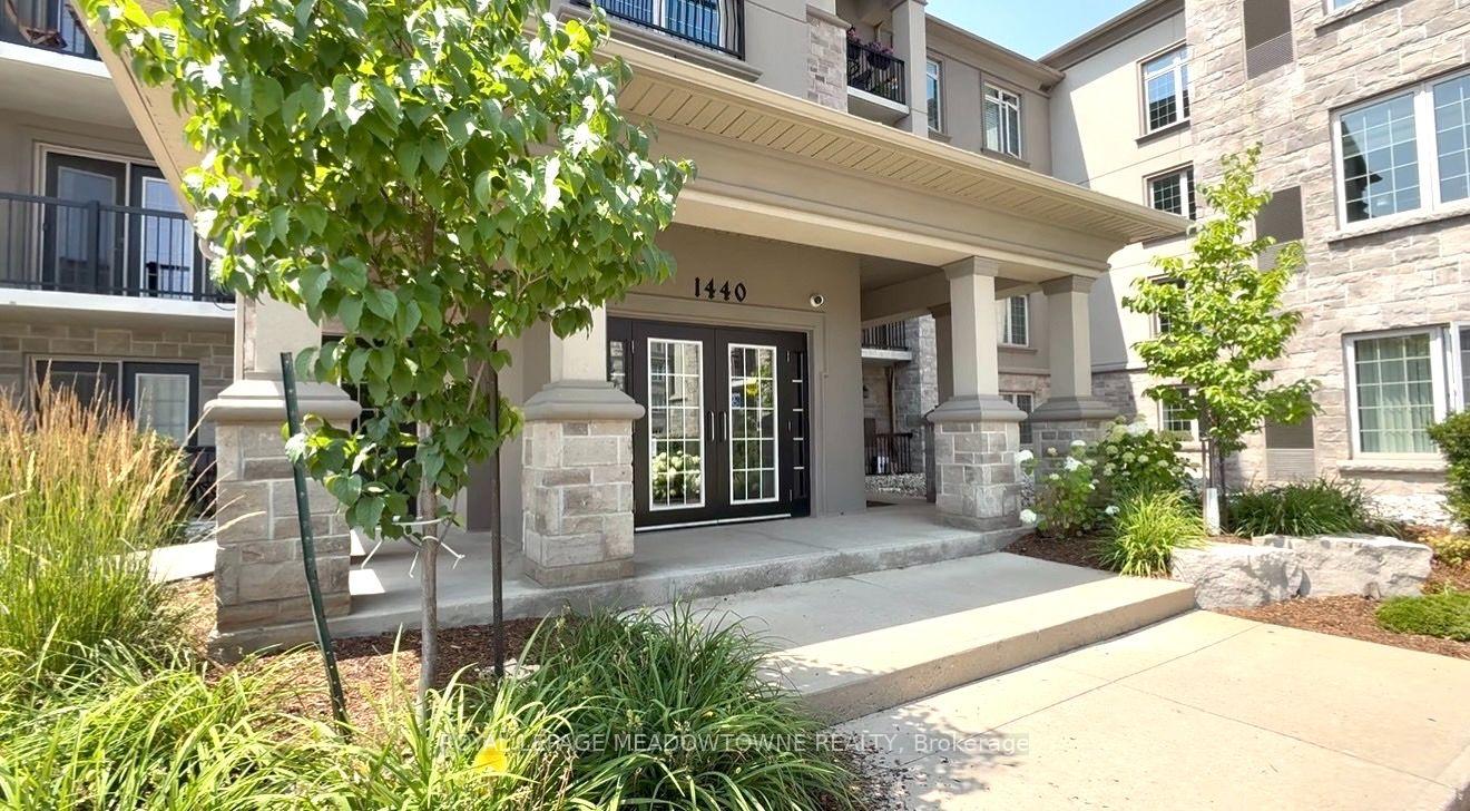 1440-main-street-e-milton-ontario-w13593760