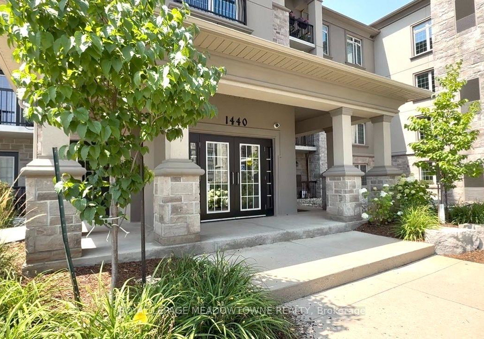 1440-main-street-e-milton-ontario-w13593760