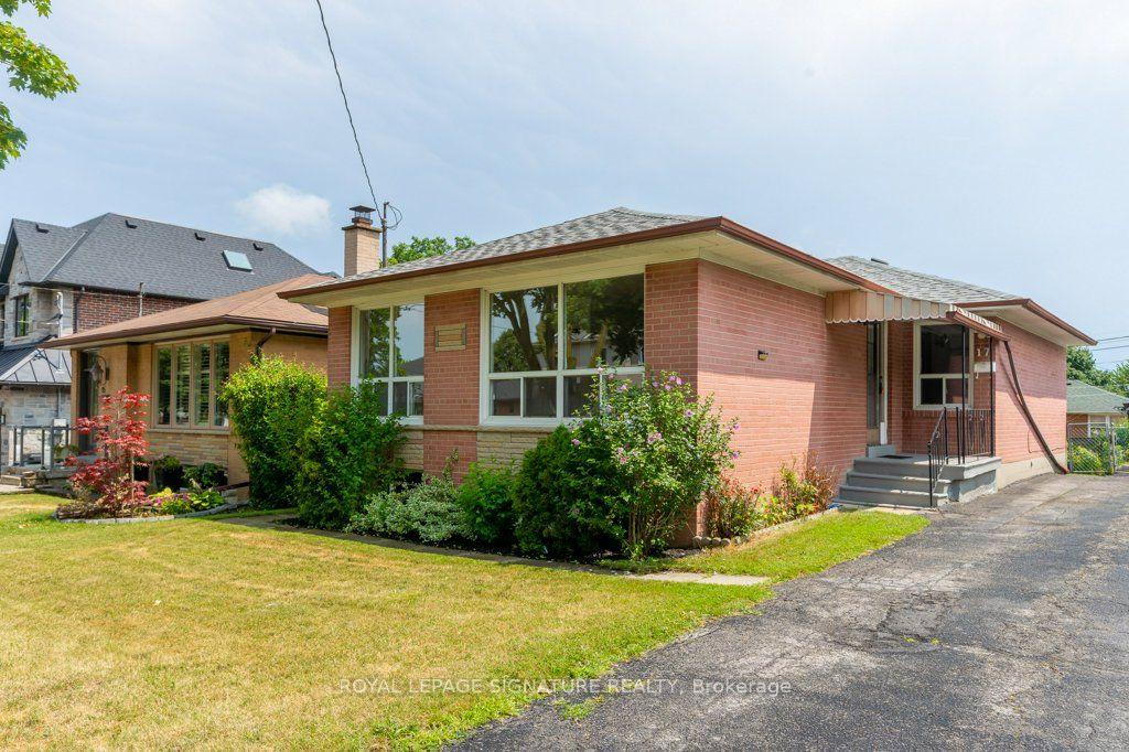 17-risdon-court-toronto-etobicoke-ontario-w13593782