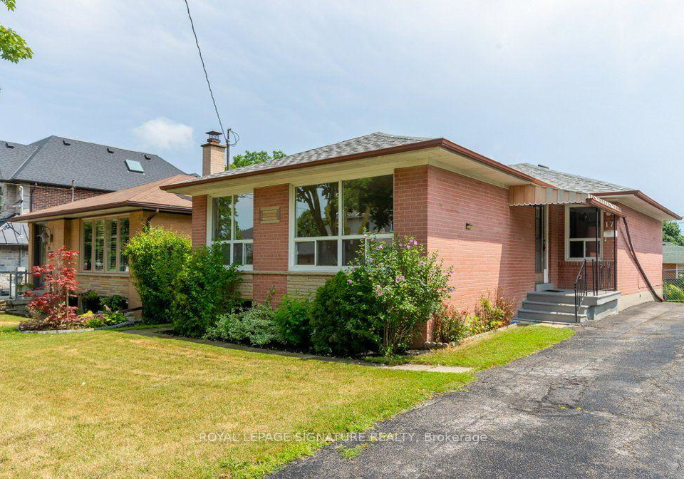 17-risdon-court-toronto-etobicoke-ontario-w13593782