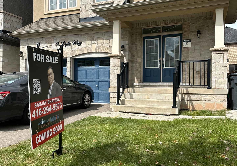 9-lyle-way-brampton-ontario-w13593806