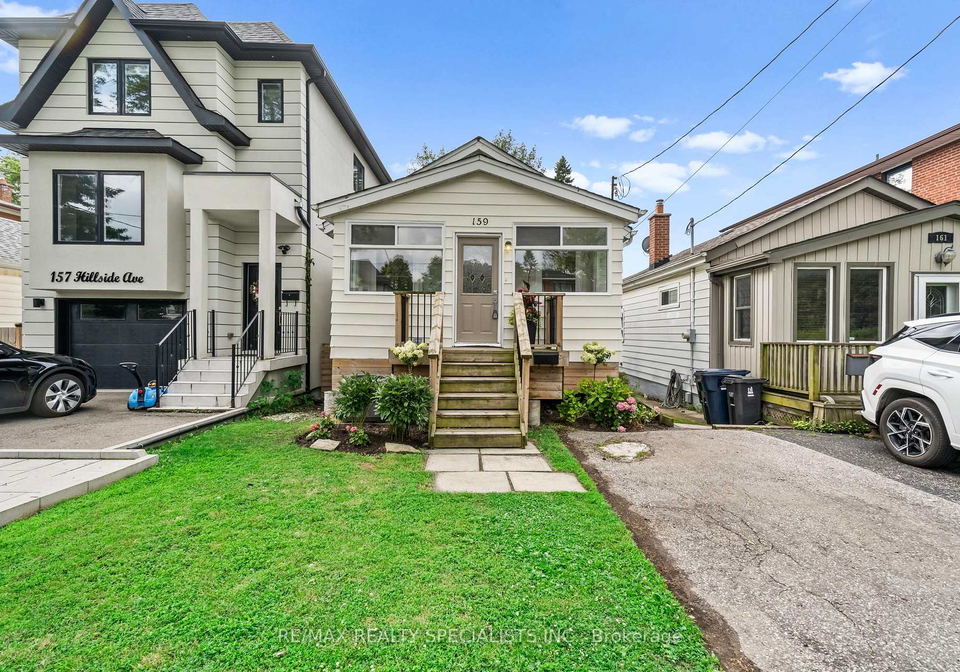 159-hillside-avenue-toronto-etobicoke-ontario-w13593970