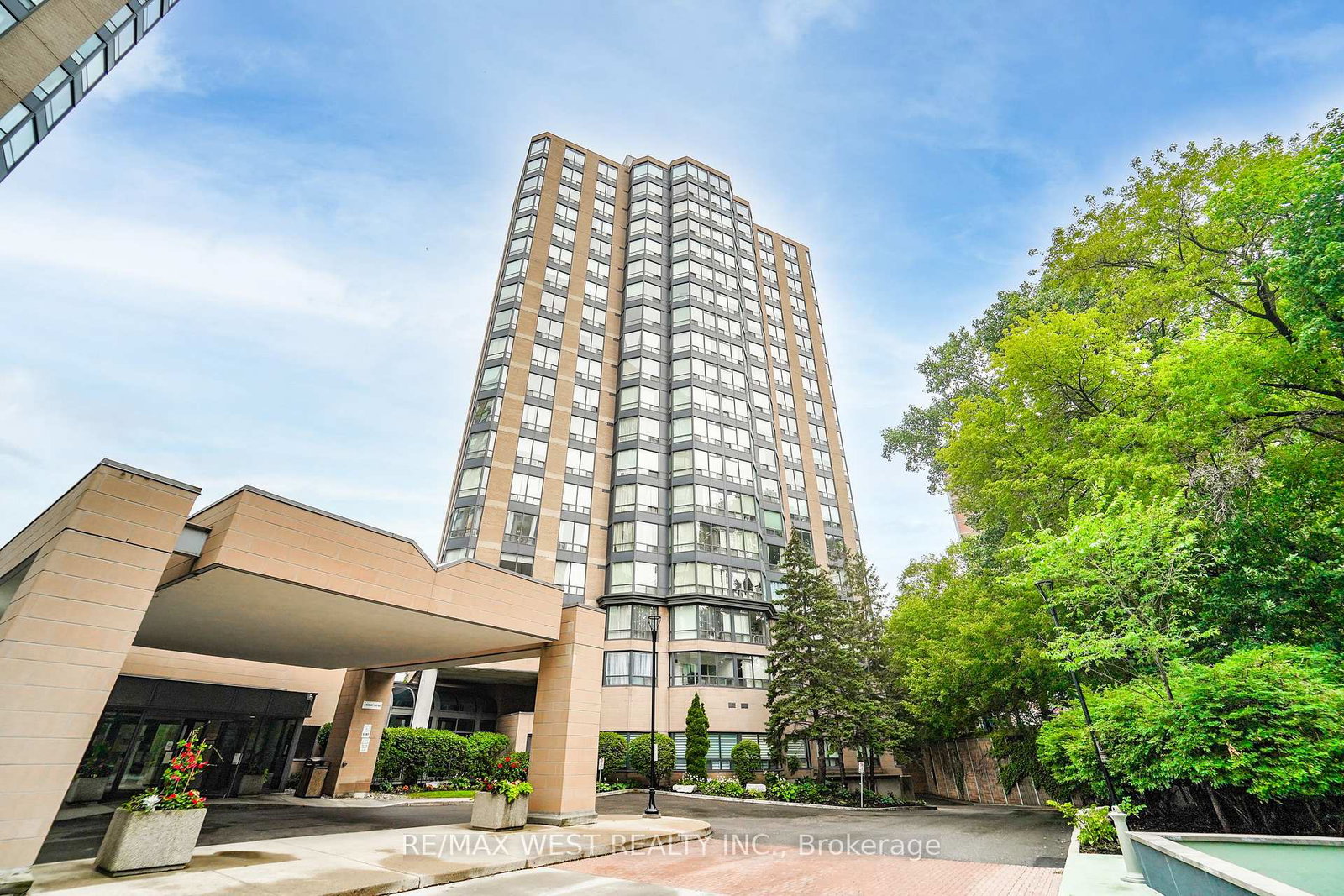 3-hickory-tree-road-toronto-north-york-ontario-w13594256