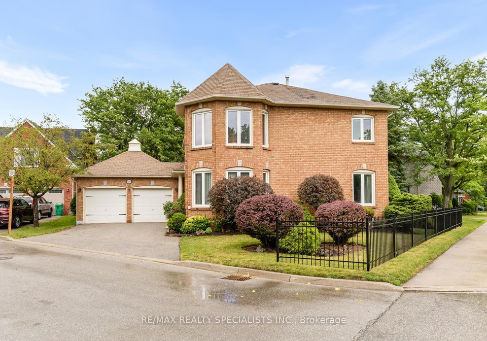 3251-trelawny-circle-mississauga-ontario-w13594258