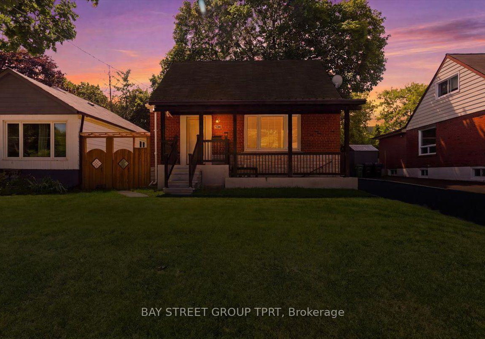 134-clearbrooke-circle-toronto-etobicoke-ontario-w13594284