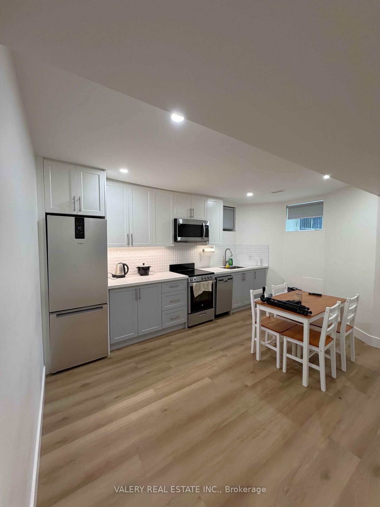 1502-dufferin-street-toronto-toronto-ontario-w13594332