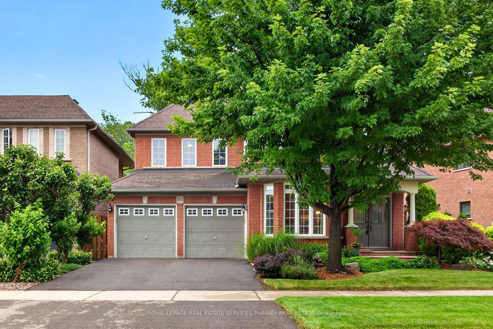 211-creek-path-avenue-oakville-ontario-w13594812
