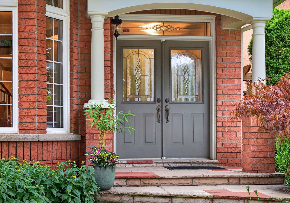 211-creek-path-avenue-oakville-ontario-w13594812